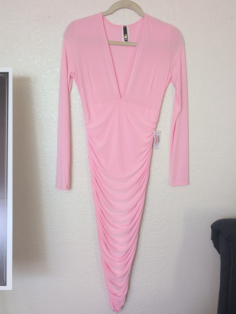 Light Pink Long-Sleeve V-Neck Ruched Bodycon Dress